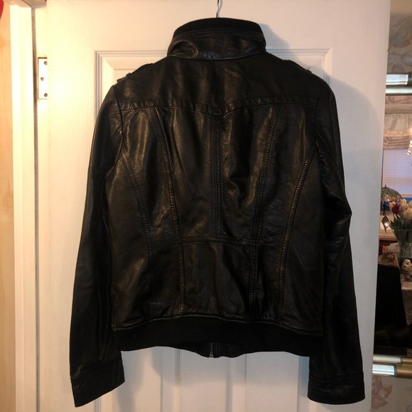 ‼️SOLD‼️ Guess Leather Jacket - Picture 3 of 5